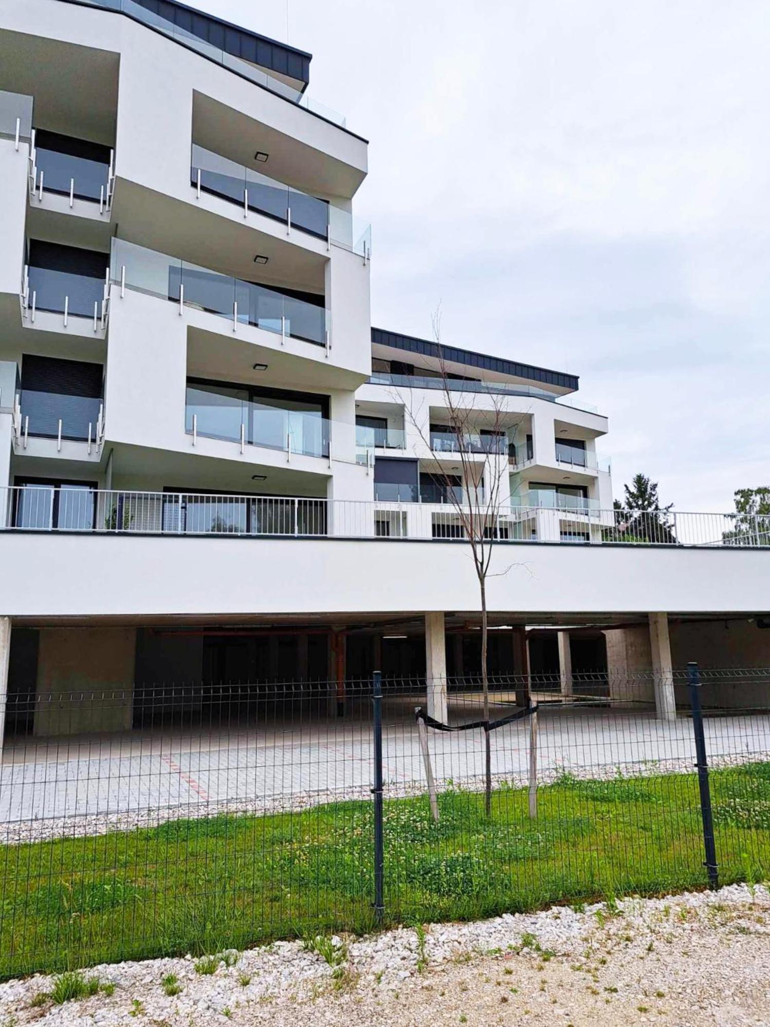 Helikon Terrace Susanne Apartment ケストヘイ エクステリア 写真